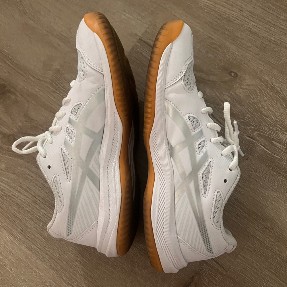 ASICS Upcourt Women Court Shoes Sneakers